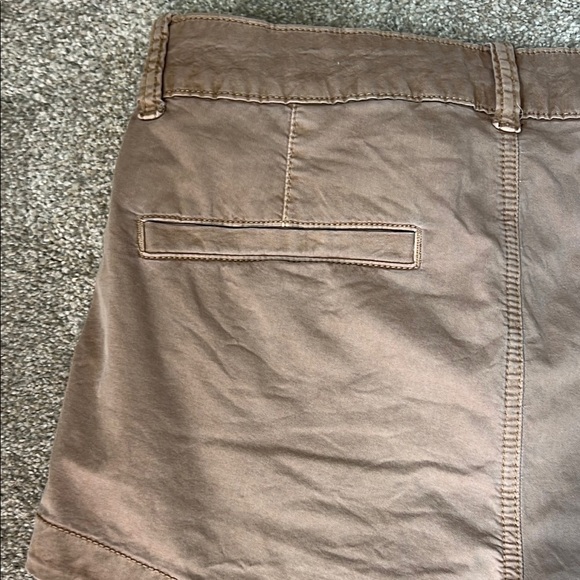 American Eagle Superstretch Tan / Light Brown Hi-Rise Shortie Short - Size 6 - Picture 10 of 10